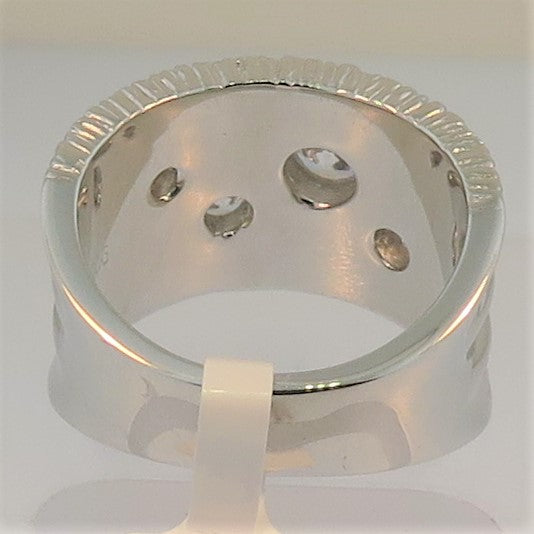 Silver Cubic Zirconia Fluted Ring