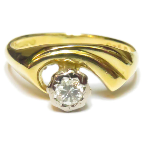 Unusual Solitaire Ring