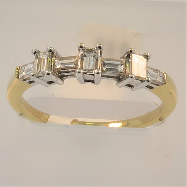 18ct Gold Diamond Ring