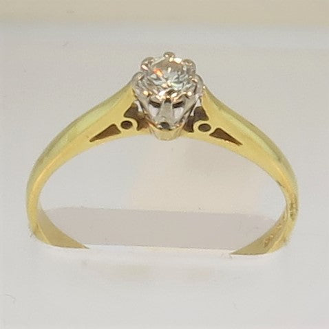 18ct Gold Solitaire Diamond Ring