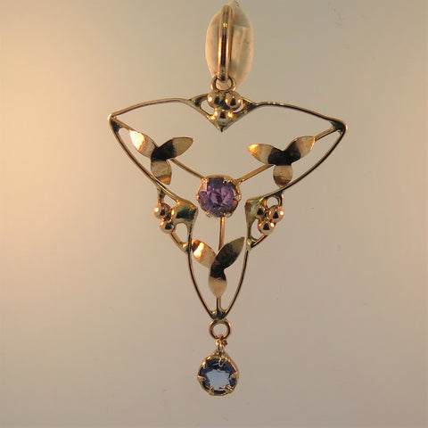 Antique Gold Pendant with Amethyst
